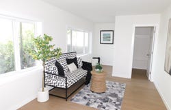 3086 Middleton St, Oakland, CA 94605