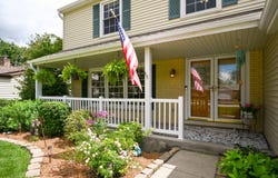 567 Hamilton Avenue, Westmont, IL 60559