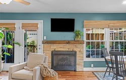470 Cherryhill Dr, Cecil, PA 15017
