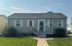 652 E Meves Ave, Grand Island, NE 68801