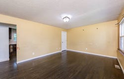 28 Park Dr, Saint Charles, MO 63303
