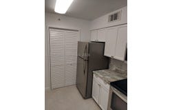 800 Scotia Dr, Hypoluxo, FL 33462