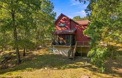 195 Mallard Lane, Bushkill, PA 18324