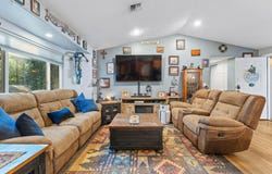 1492 Crooks Creek Road, Selma, OR 97538