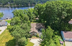 7352 Hallridge Drive NE, Belding, MI 48809