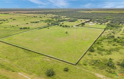 4889 SH 111, Midfield, TX 77458