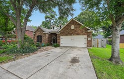 2115 CHESTER FORT DR, Spring, TX 77373