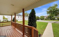 104 CENTER Street, CHARLES TOWN, WV 25414