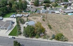 8730 S HARVARD PARK Dr E, Sandy, UT 84094