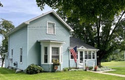 200 W Main, Leroy, MI 49655