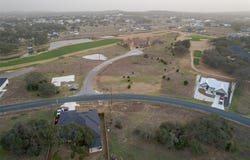 Bryan Marsh lot: 555, Blanco, TX 78606