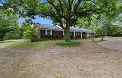 113 Dearing Creek Rd, Gladewater, TX 75647