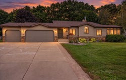 2925 S Plum Tree Circle, Menomonie, WI 54751