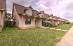 126 Sandstone Dr, Jarrell, TX 76537