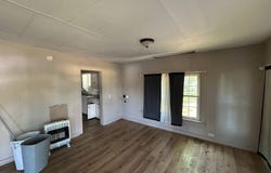 405 N 3rd Street, Ozark, AR 72949