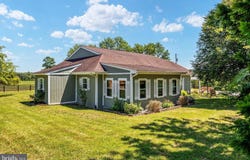 129 RIDGEWAY Road, FRONT ROYAL, VA 22630