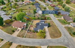 712 S Riviera Drive, Rogers, AR 72758