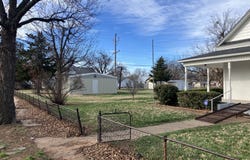 109 N Foley Street, Seymour, TX 76380