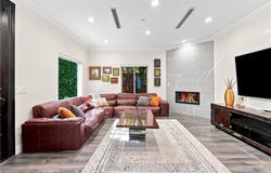 430 N Parish Place, Burbank, CA 91506