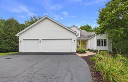 11497 Ridgecrest Drive, ROSCOE, IL 61073