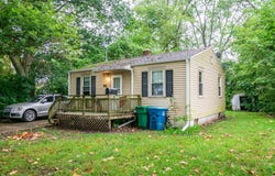 98 23rd Street S, Battle Creek, MI 49015