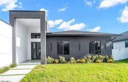 2700 SW Embers Terrace, Cape Coral, FL 33991
