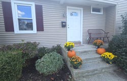63 Elderkin Avenue, Groton, CT 06340
