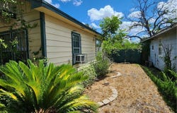 718 Avenue E, Robstown, TX 78380