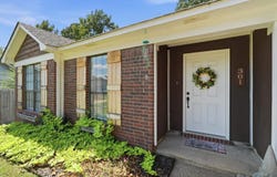 301 Zachary Cove, Bryant, AR 72022