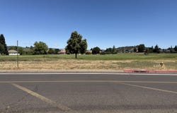 Robert Trent Jones Boulevard, Eagle Point, OR 97524