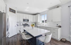 1017 Durango Dr, Hartford, WI 53027