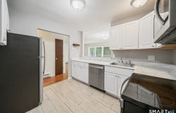Farmington, CT 06032