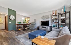 3114 Farnum Drive, Eagan, MN 55121