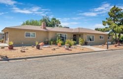 404 Fall Avenue, Madera, CA 93637