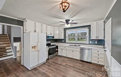 206 King Henry Lane, Gastonia, NC 28056