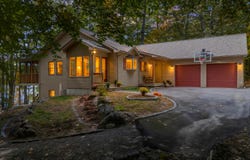 4 Granite Road, Naples, ME 04055