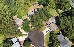7601 Chadwick Street, Prairie Village, KS 66208