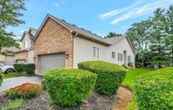 1321 Dancing Bear Lane, Elgin, IL 60120