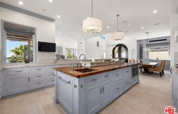 1380 Summitridge Pl, Beverly Hills, CA 90210
