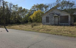 604-606 S 5th ST, Paris, AR 72855