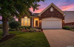 18 Eagle Bluff Lane, St Charles, MO 63303