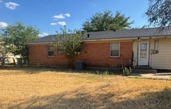 11 Elbert Heights, Quanah, TX 79252