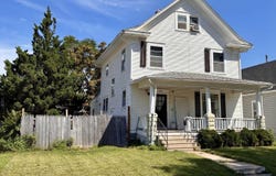 1720 Sumner Street, Lincoln, NE 68502