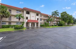3900 NW 76th Ave, Sunrise, FL 33351