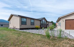 329 E Lynch Street, Plains, MT 59859