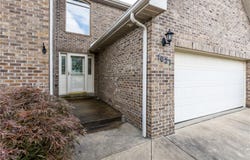 1027 Blackthorne Dr, Penn Twp, PA 15644