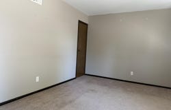 1715 Linn Ave, Marshall, MO 65340