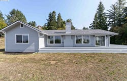 66634 GLASGOW Ln, NorthBend, OR 97459