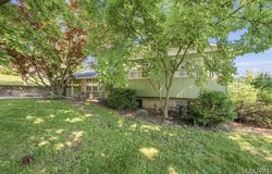 205 Hillcrest Drive, Elsberry, MO 63343