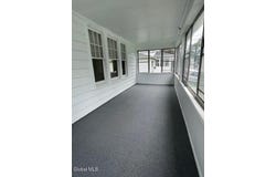 7 Elm Ct, Wynantskill, NY 12198